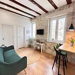 Agora Apartment- Heart Of شقة سبليت