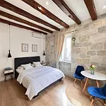 Agora Apartment- Heart Of Apartment Split